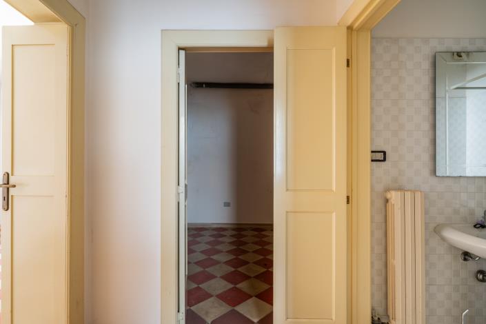 Image No.43-3 Bed Townhouse for sale