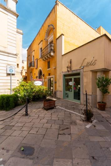 Image No.47-7 Bed Hotel for sale