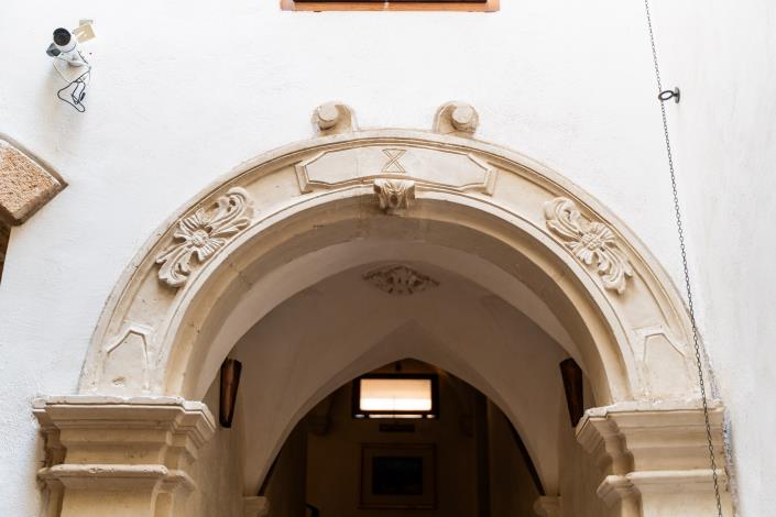 Image No.56-7 Bed Hotel for sale