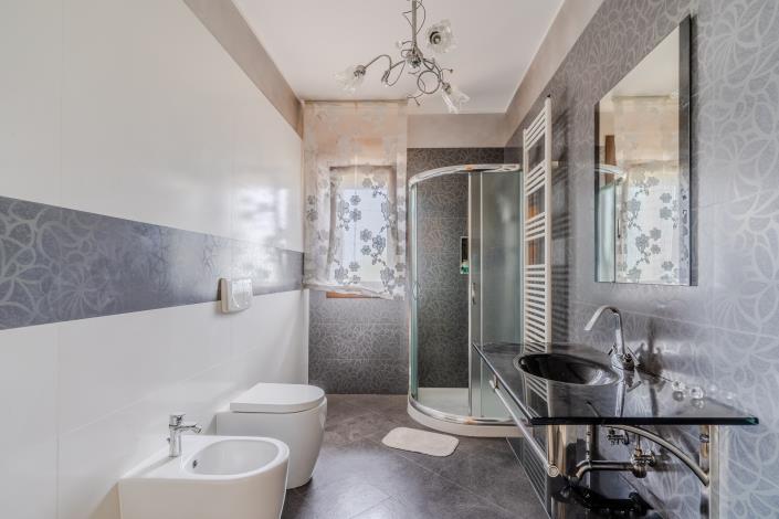 Image No.11-4 Bed Villa for sale