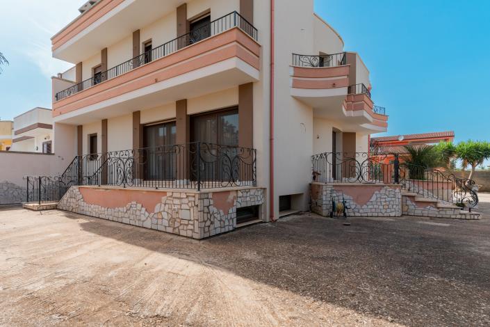 Image No.55-4 Bed Villa for sale