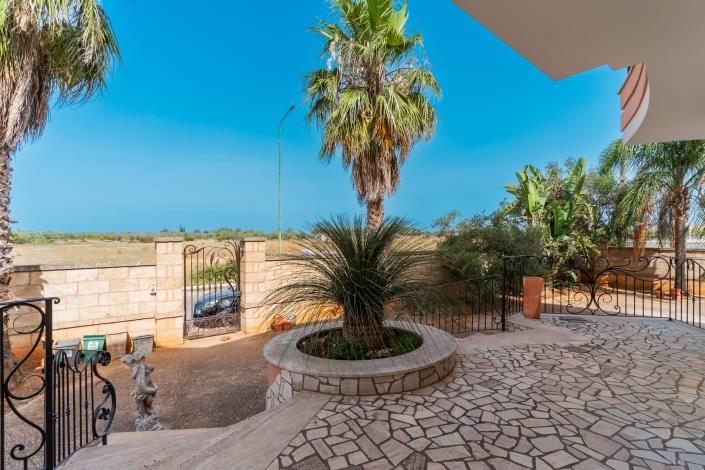 Image No.57-4 Bed Villa for sale