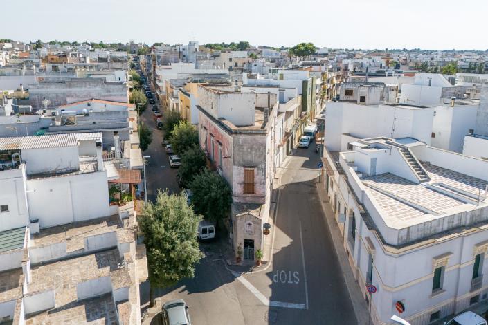 Image No.12-2 Bed Townhouse for sale