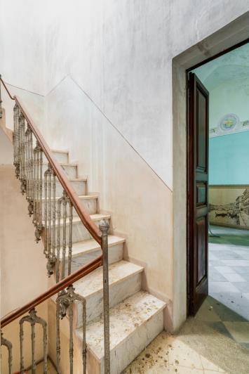 Image No.38-2 Bed Townhouse for sale