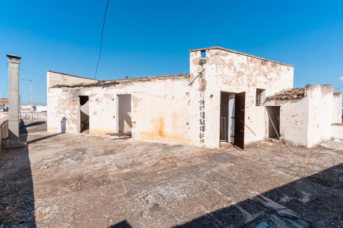 Image No.41-2 Bed Townhouse for sale