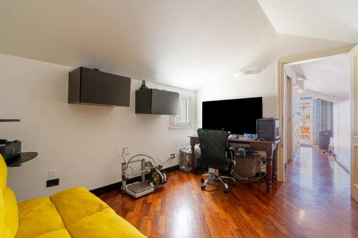 Image No.23-2 Bed Apartment for sale