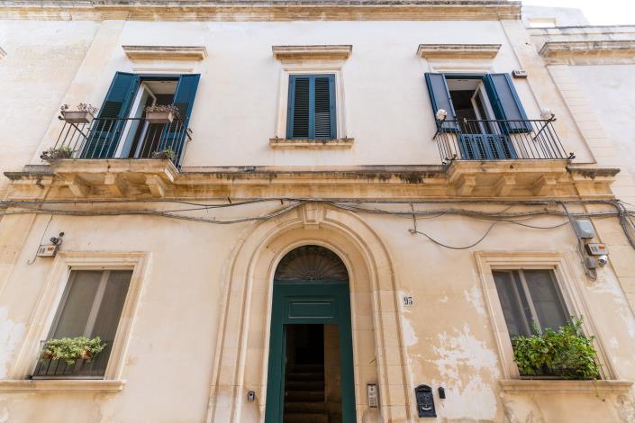 Image No.36-2 Bed Apartment for sale