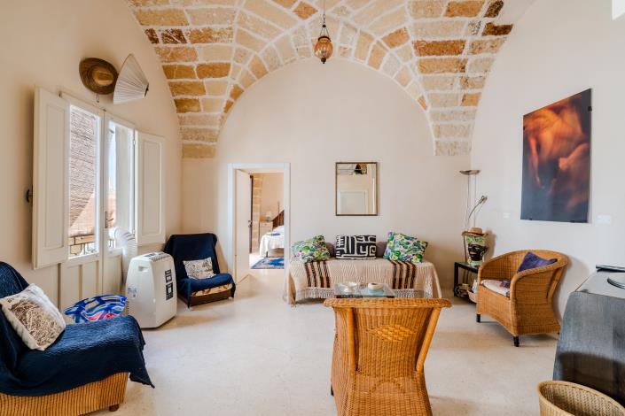 Image No.14-2 Bed Townhouse for sale