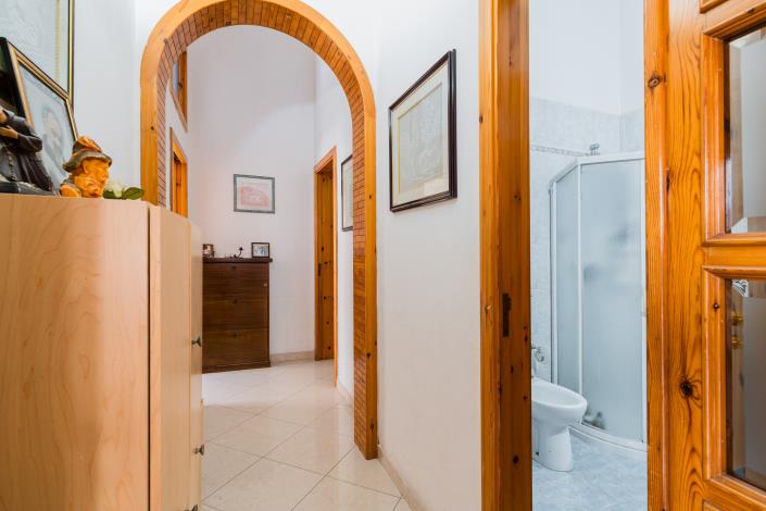 Image No.16-2 Bed Apartment for sale