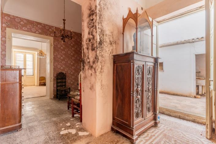 Image No.17-8 Bed Mansion for sale