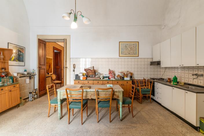 Image No.24-8 Bed Mansion for sale