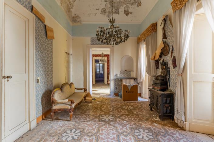 Image No.56-8 Bed Mansion for sale