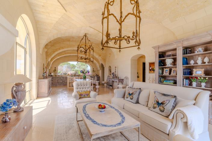 Image No.4-5 Bed Villa / Detached for sale