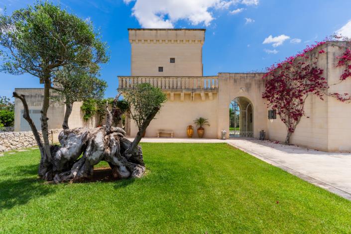 Image No.19-5 Bed Villa / Detached for sale