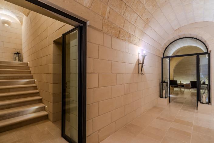 Image No.39-5 Bed Villa / Detached for sale