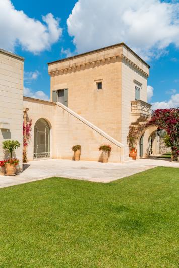 Image No.56-5 Bed Villa / Detached for sale