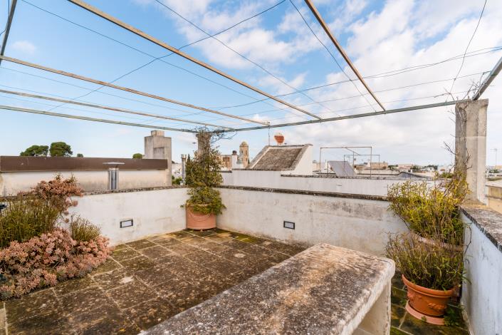 Image No.18-1 Bed Townhouse for sale