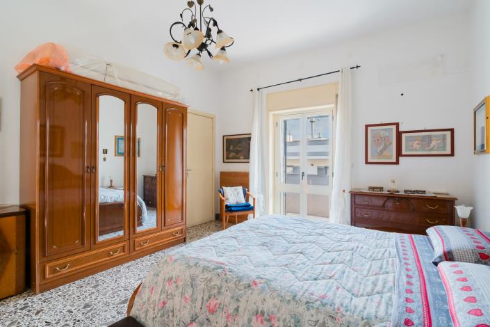 Image No.11-1 Bed Apartment for sale