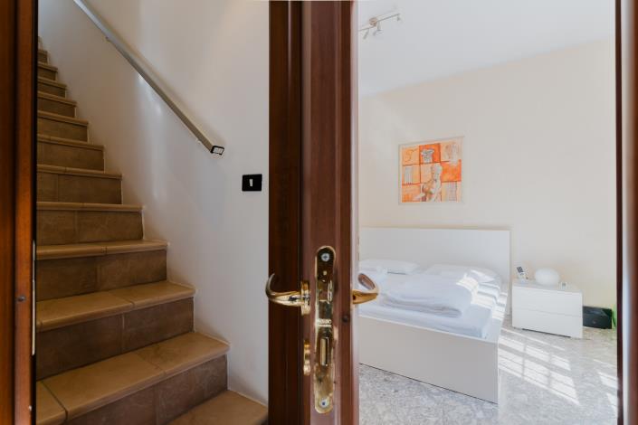 Image No.16-2 Bed Apartment for sale