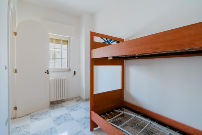 Image No.22-2 Bed Apartment for sale