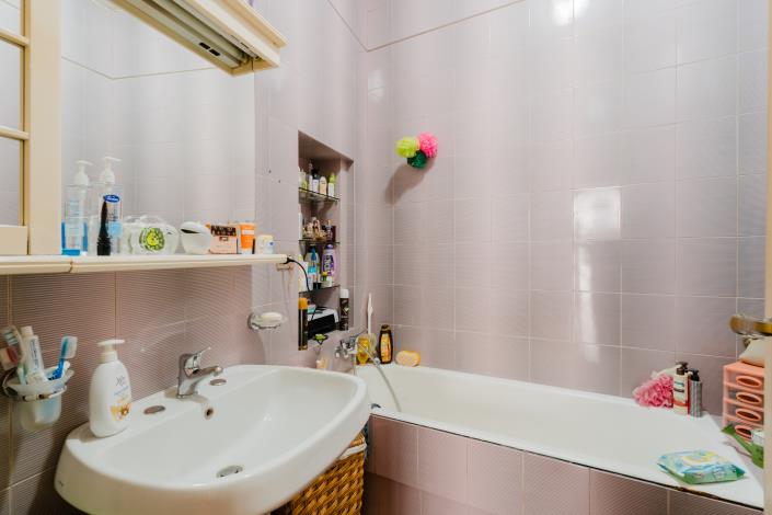 Image No.3-2 Bed Townhouse for sale