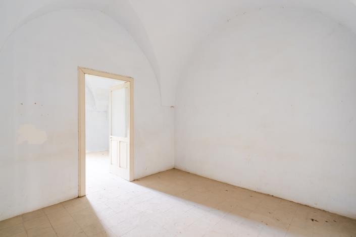 Image No.7-7 Bed Mansion for sale