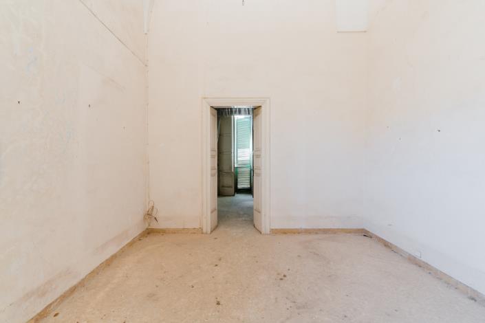 Image No.28-7 Bed Mansion for sale