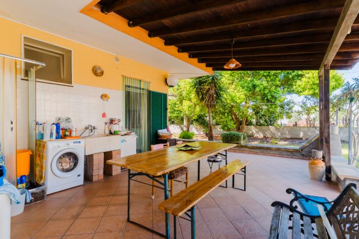 Image No.10-5 Bed Villa / Detached for sale