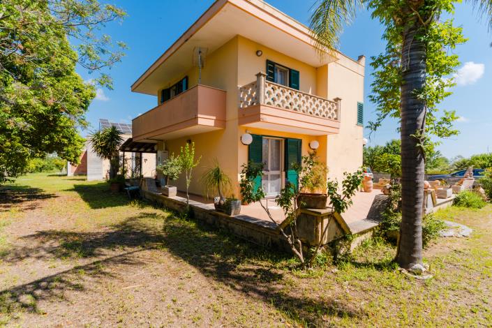 Image No.30-5 Bed Villa / Detached for sale