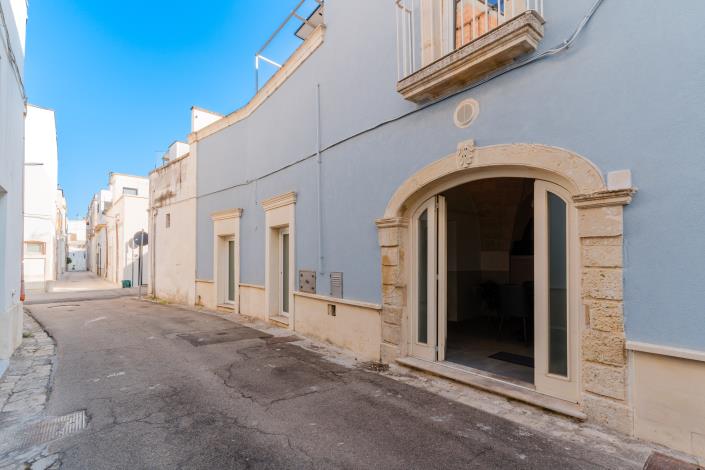 Image No.18-3 Bed Townhouse for sale