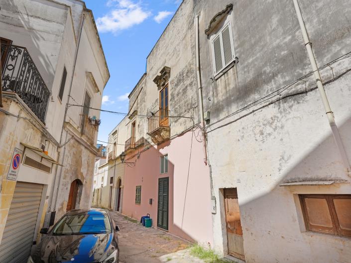 Image No.43-2 Bed Apartment for sale