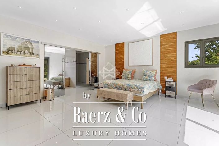 Image No.12-Villa de 7 chambres à vendre à Le Pradet