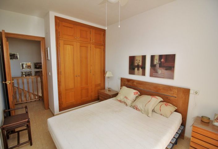 Image No.21-3 Bed Apartment for sale