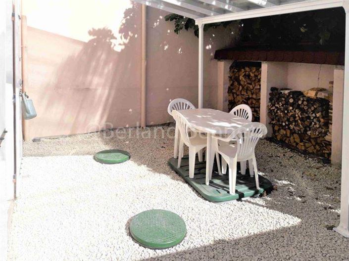 Image No.15-2 Bed House for sale