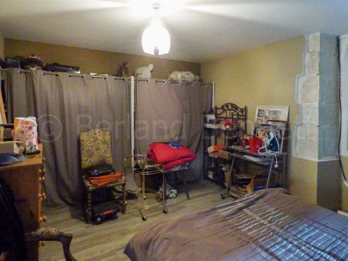 Image No.10-1 Bed House for sale