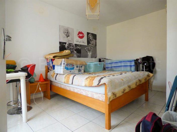 Image No.8-Maison de 4 chambres à vendre à Chef-Boutonne