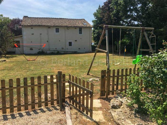 Image No.35-Maison de 9 chambres à vendre à Sauzé-Vaussais