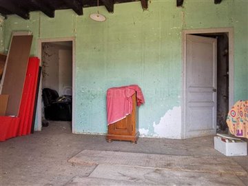 2d042d21-a9bd-fb46-9901-81da65c1b8c8