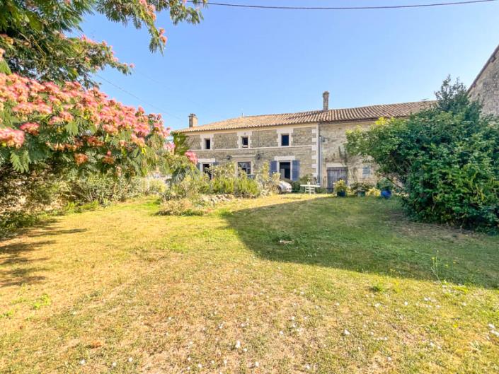 Image No.21-Maison de 3 chambres à vendre à Sauzé-Vaussais