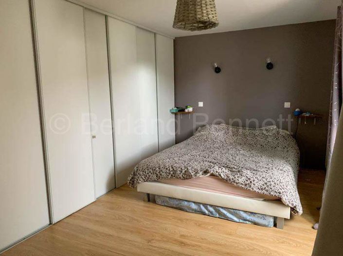 Image No.9-3 Bed House for sale