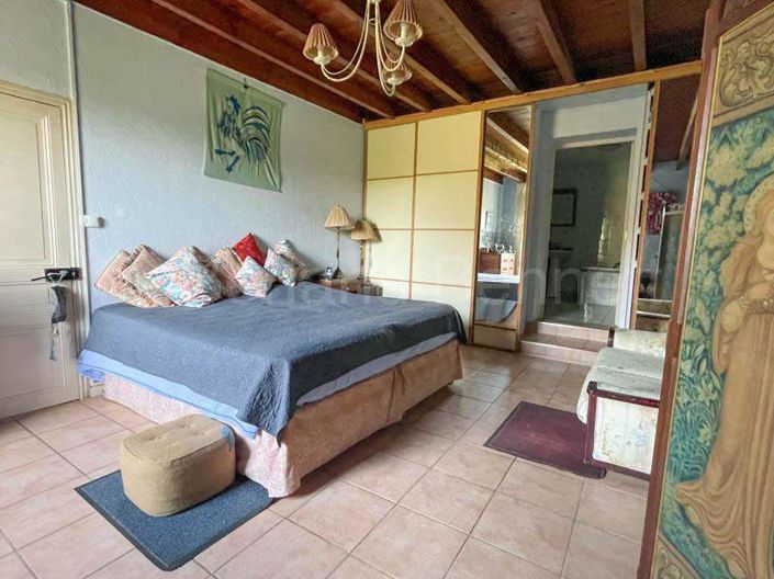 Image No.9-3 Bed House for sale