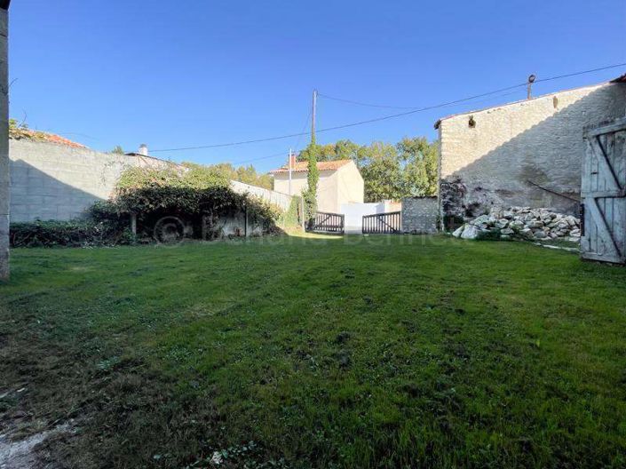 Image No.14-Maison à vendre à Chef-Boutonne