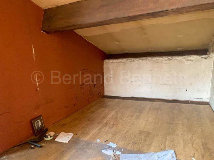 Image No.12-2 Bed House for sale