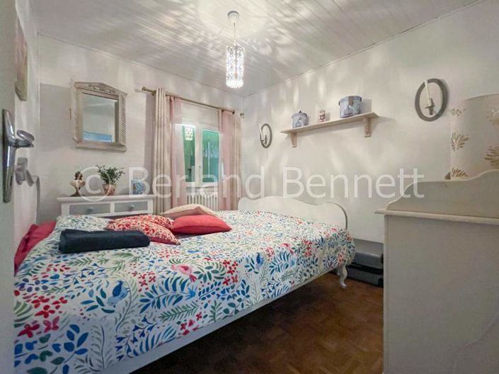 Image No.12-4 Bed House for sale