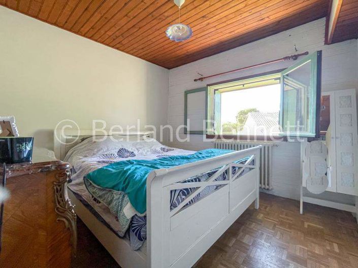 Image No.15-4 Bed House for sale
