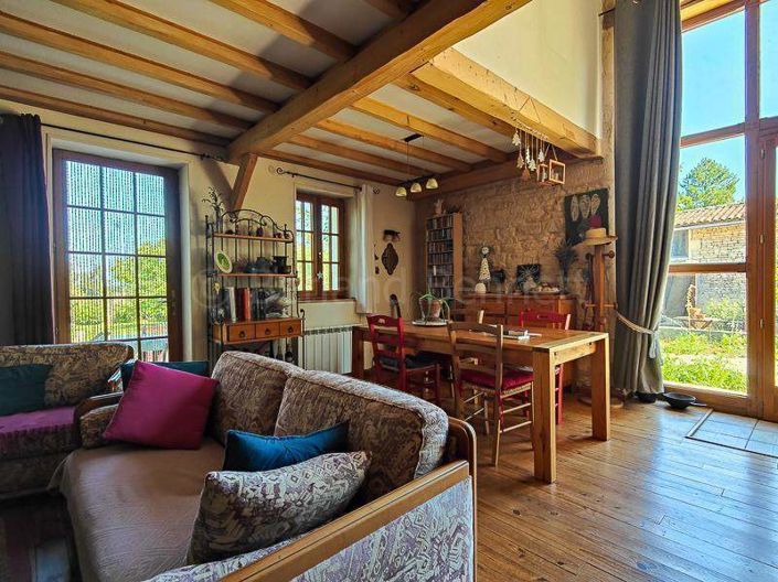 Image No.9-Maison de 7 chambres à vendre à Sauzé-Vaussais