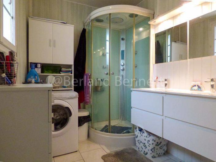 Image No.5-Maison de 4 chambres à vendre à Chef-Boutonne