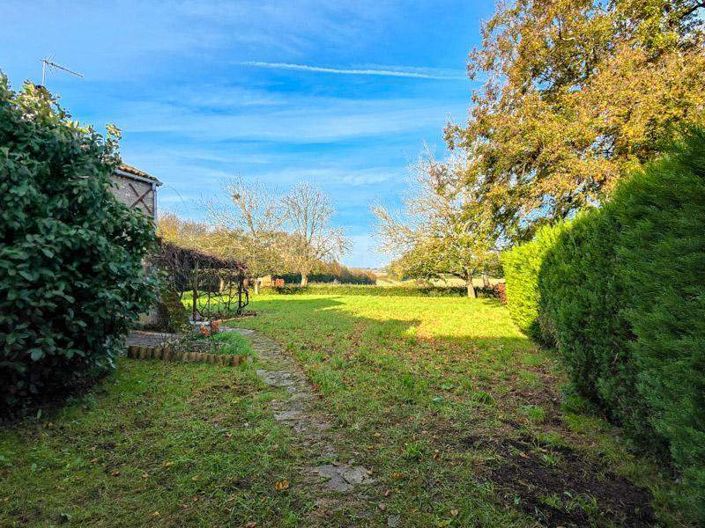 Image No.18-Maison de 2 chambres à vendre à Sauzé-Vaussais