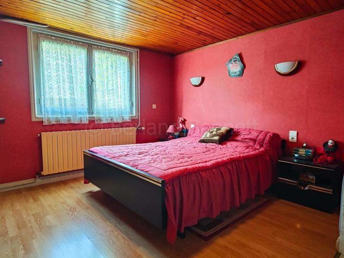 Image No.15-3 Bed House for sale