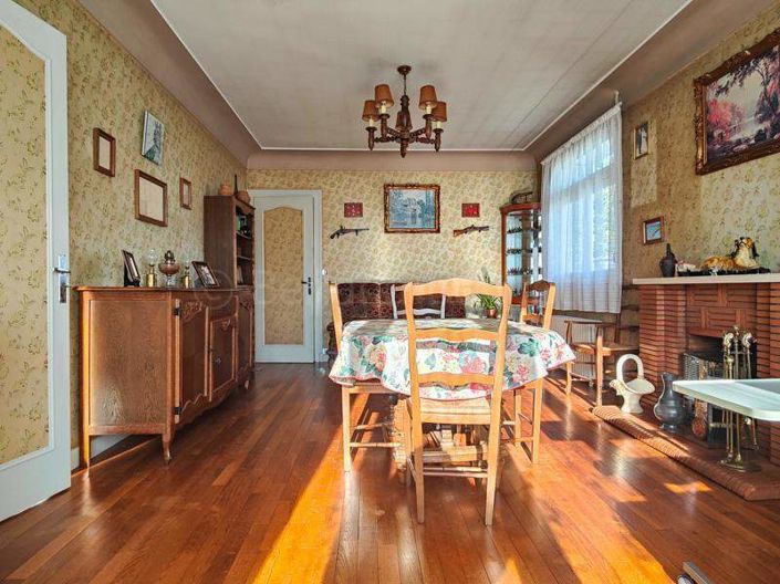 Image No.3-3 Bed House for sale